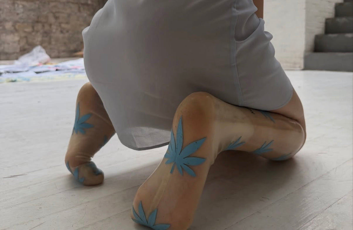 Prngrphy - Latex Weed Socks (Nude/Aqua)