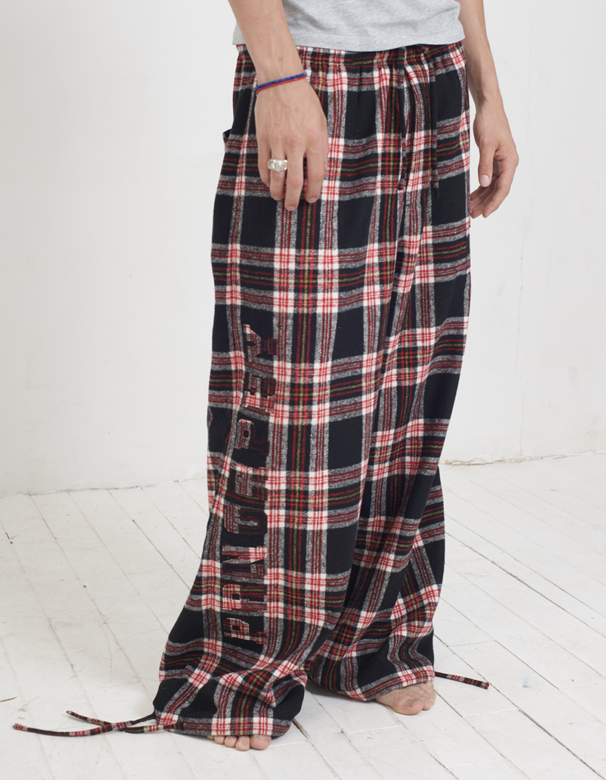 Prngrphy - Plaid Varsity Sweats (BLACK/RED)
